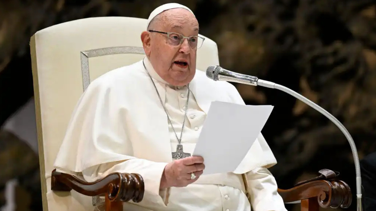 Fies fazem oração para a saúde do Papa Francisco
